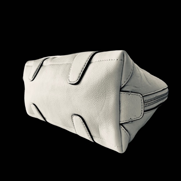 SOLD - COACH WHITE BLEECKER MINI PRESTON SATCHEL - Picture 8 of 10